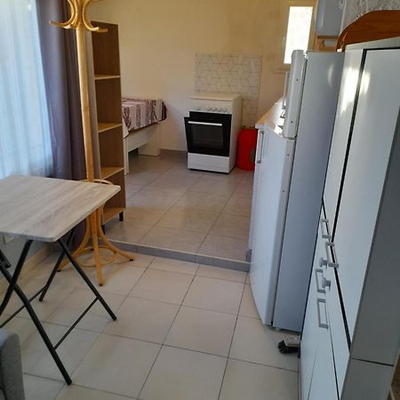 Chambres D'Hotes Chez Cecile A Lagnes Buitenkant foto
