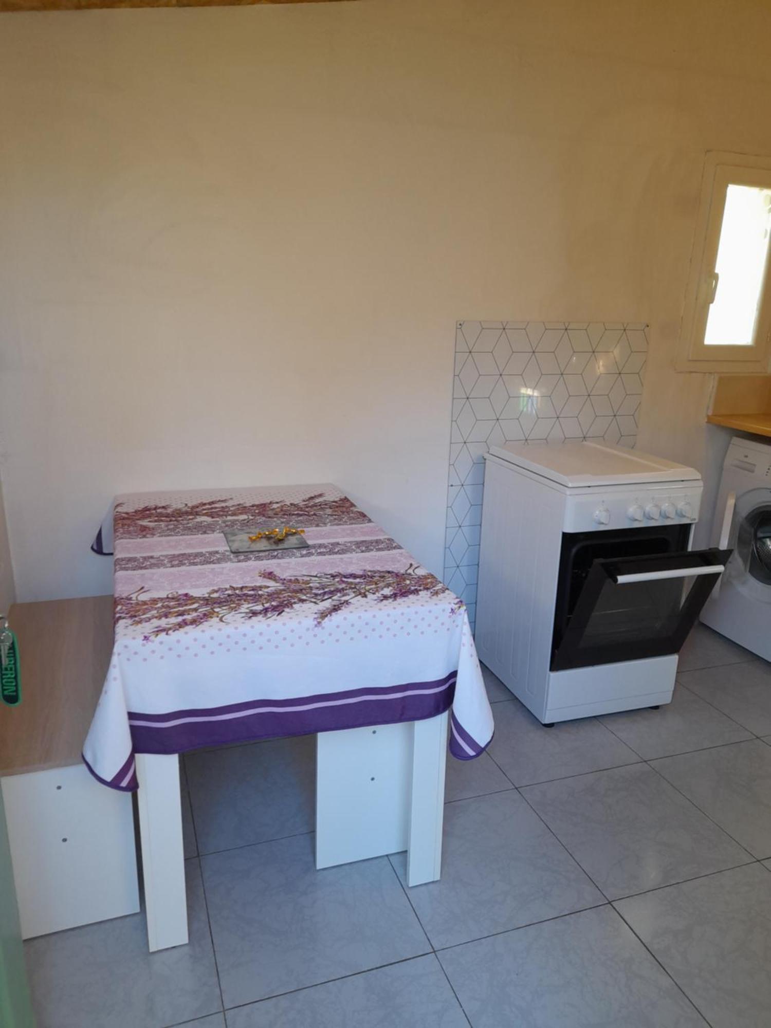 Chambres D'Hotes Chez Cecile A Lagnes Buitenkant foto